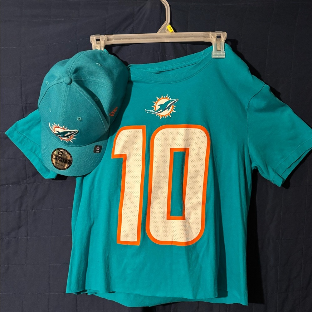 Miami Dolphins 🐬 Teal #10 Football Tee with Hat